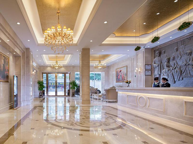 Vienna Hotel Baoan Liutang Xin'an  Exterior foto
